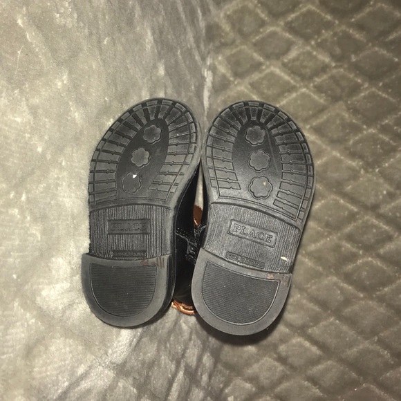 ❤️Children’s Place boots - Picture 5 of 6